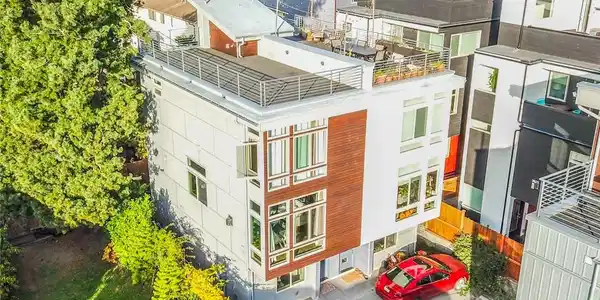 318 NW 41st Street