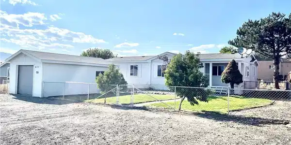 627 Edgewater SW