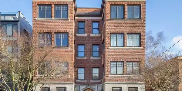 1112 Broadway E