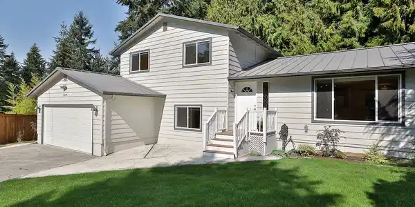 2919 Lakeview