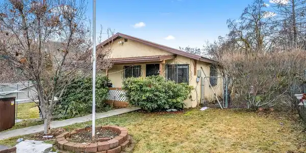 161 Chelan Ave