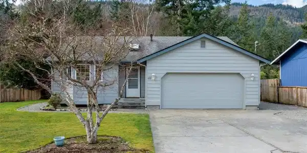 435 Vine Maple Way