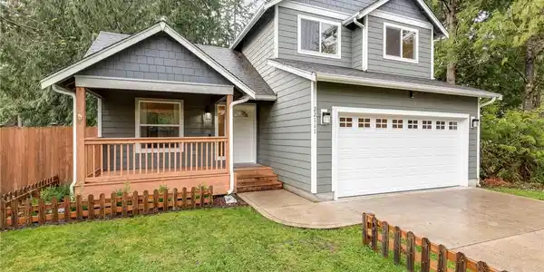 22111 Plateau SE