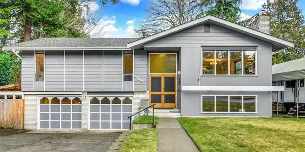 11019 24th SE