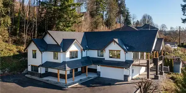 131 Lake Stevens