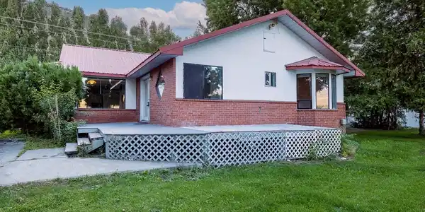 33364 Highway 97