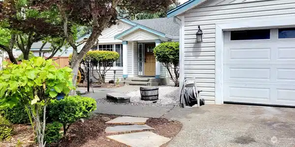 7600 Elm SE