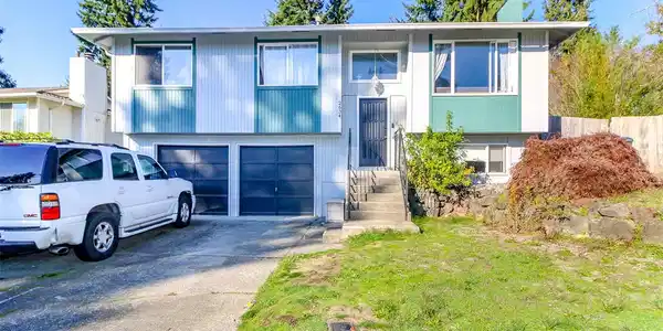 2634 Parkwood