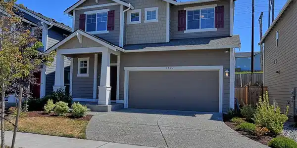 3521 80th NE