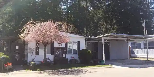 4707 Black Lake Belmore Road SW