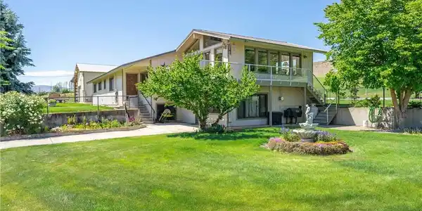 485 Stayman Flats