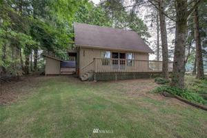 200 Duck Lake NE