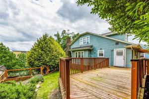 1207 Aurora N