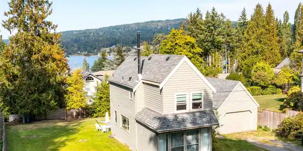 4509 Lakeway