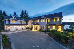 3202 Lake Sammamish NE