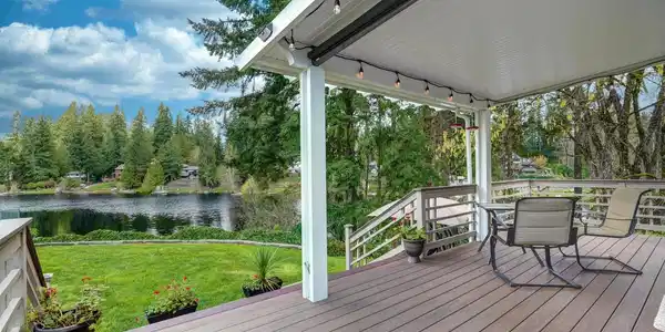 16300 Lake Holm