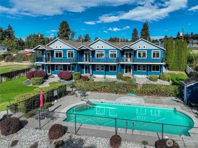 744 Wapato Way