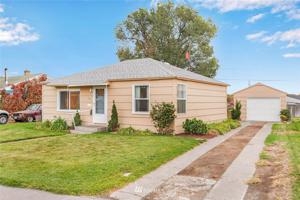 203 W Knolls Vista Drive