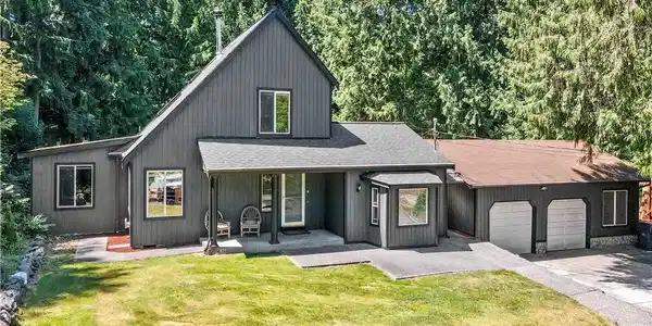 16922 McRae NW