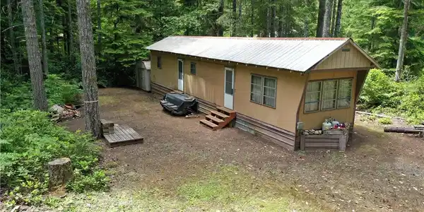 103 N Colony Court