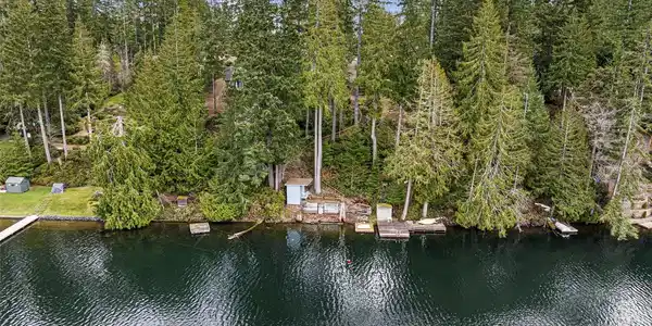 591 Haven Lake