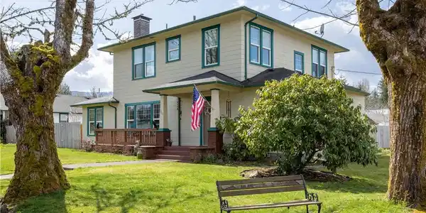 215 Jackson Street
