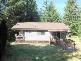 45272 Nesika Trail