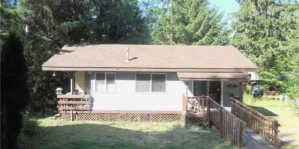 45272 Nesika Trail
