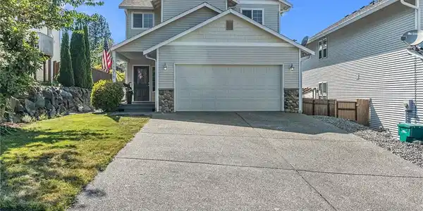 1318 113th SE