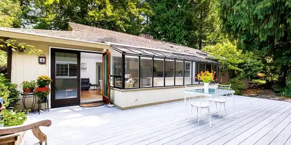 4 Lakeside Country Club SW