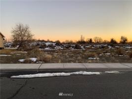538 Bluff West