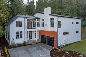4033 173rd SE