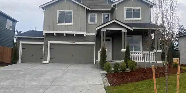2731 173rd E