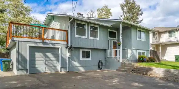 245 163rd S