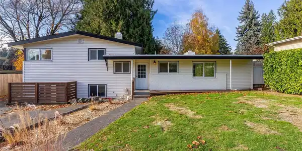 19225 34th S