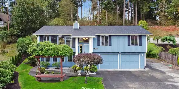 17314 33rd Street Ct East