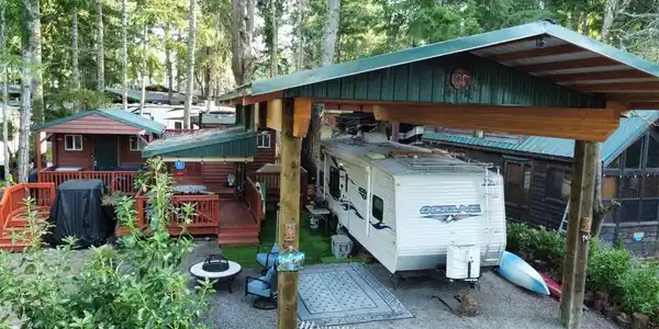 1546 Reservation SE