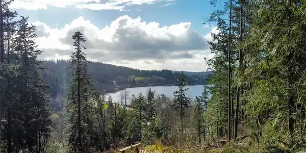 6499 Campbell Lake Road