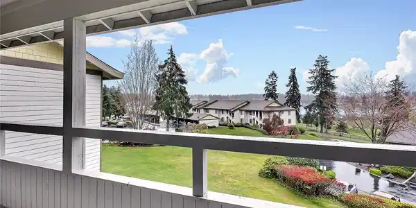 23405 Lakeview