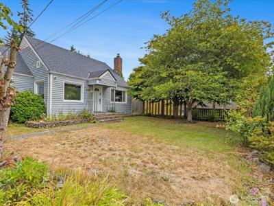 7121 Rainier