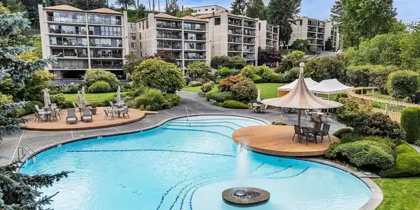 8001 Sand Point