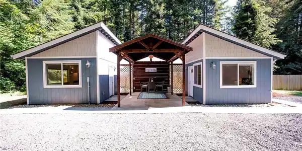 81 E Kokanee Cove