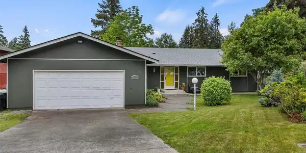 4714 Lakemont SE
