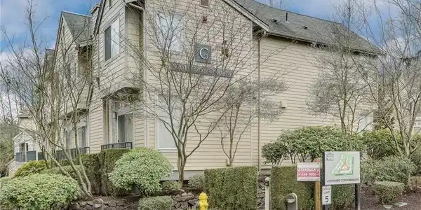 9201 122nd Court NE