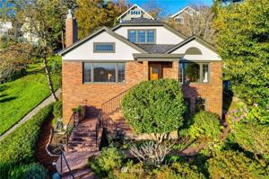 2701 11th E