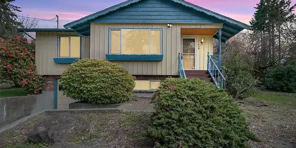 31438 8th SW