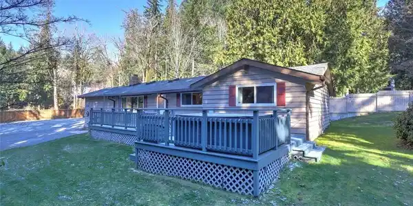 17919 Spring Lake SE
