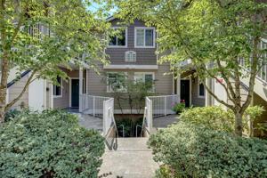 3500 Lake Sammamish SE