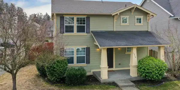1319 Hudson