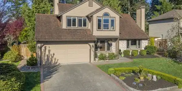 25260 Lake Wilderness Country Club Drive SE